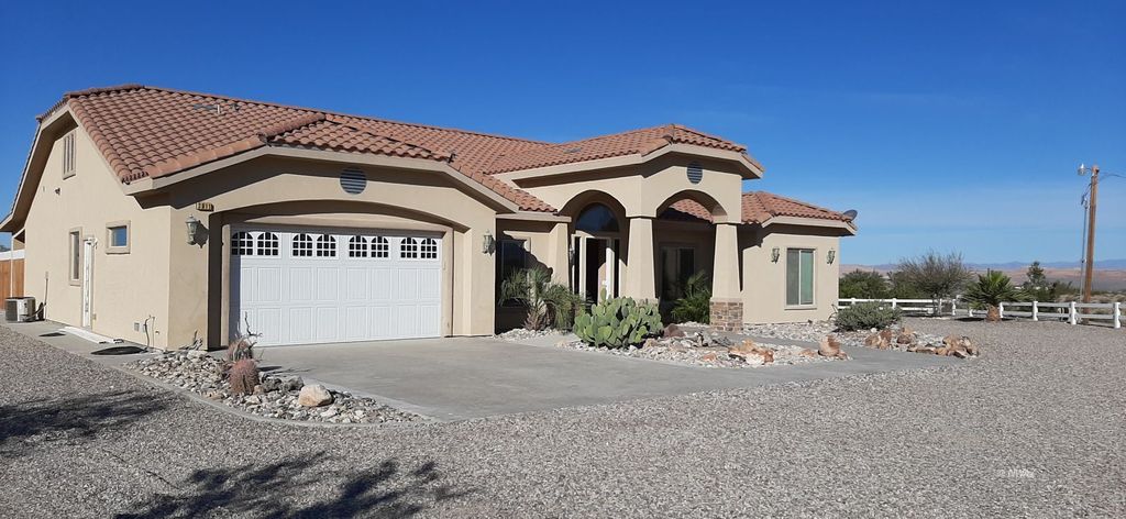 3911 S Big Bend Rd, Littlefield, AZ 86432