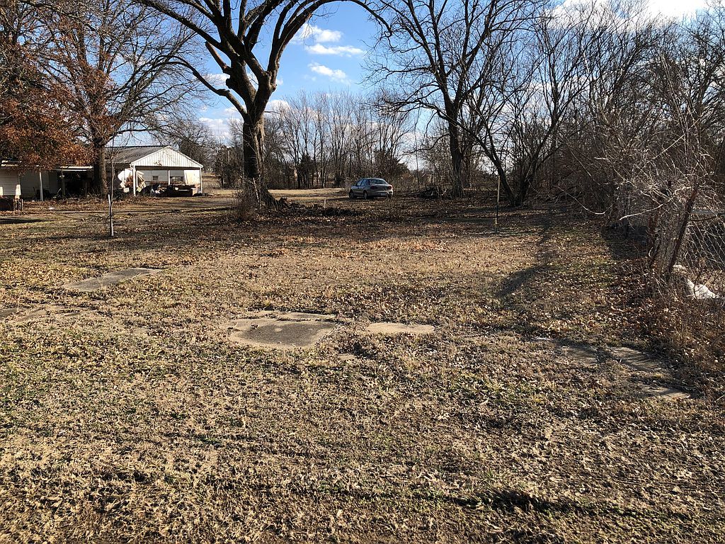 111 E 9th St, Mulberry, KS 66756 Trulia