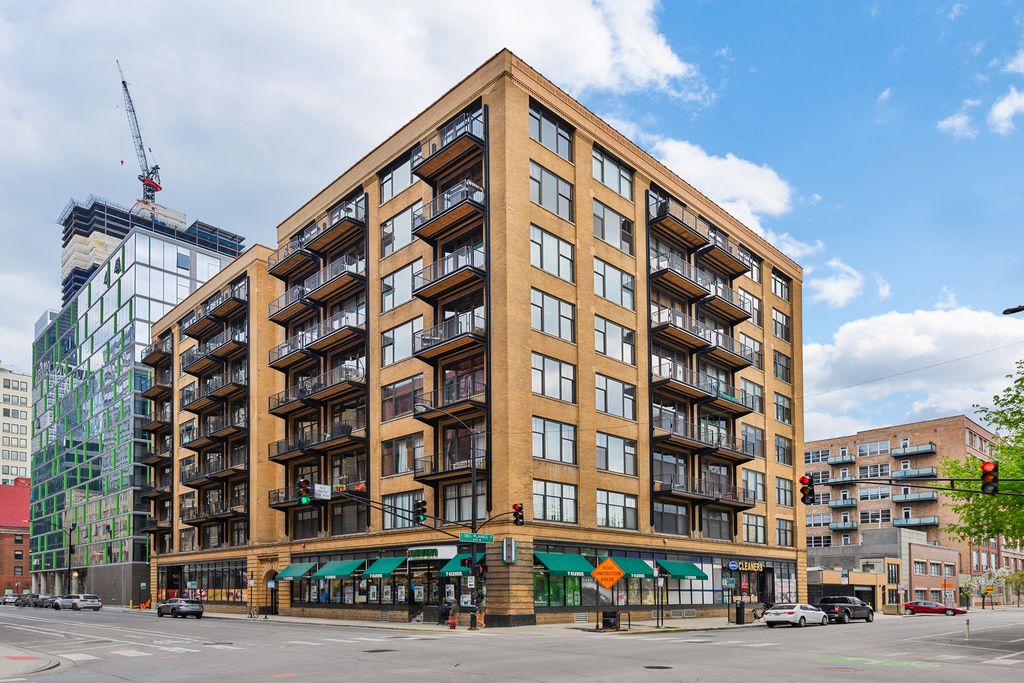 625 W Jackson Blvd #209, Chicago, IL 60661