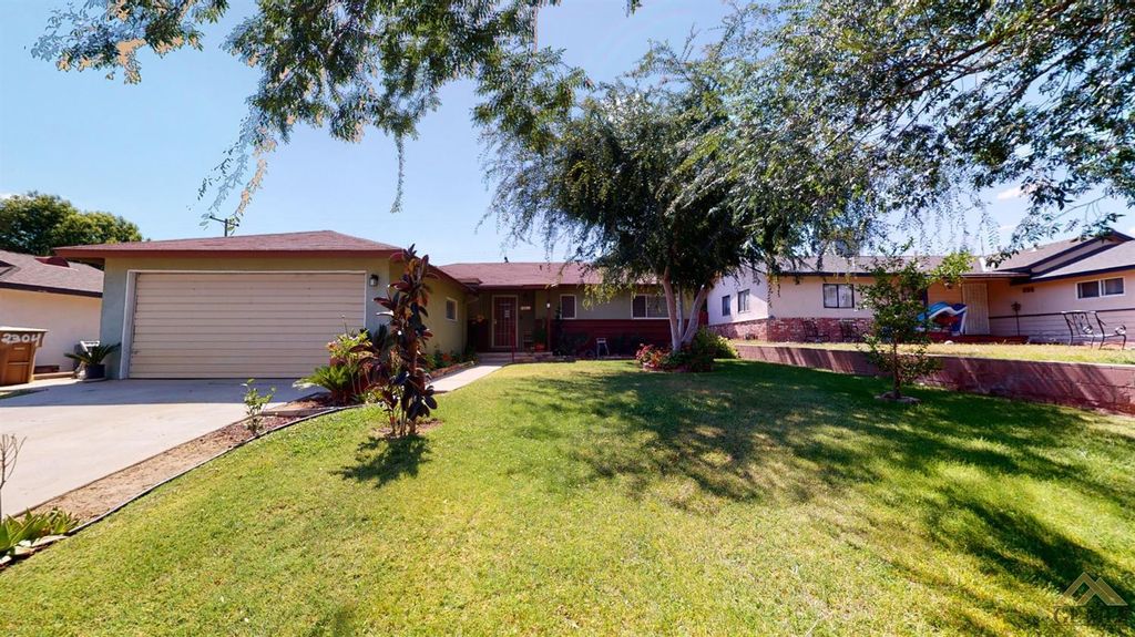 2304 Lynwood St, Bakersfield, CA 93306 Trulia