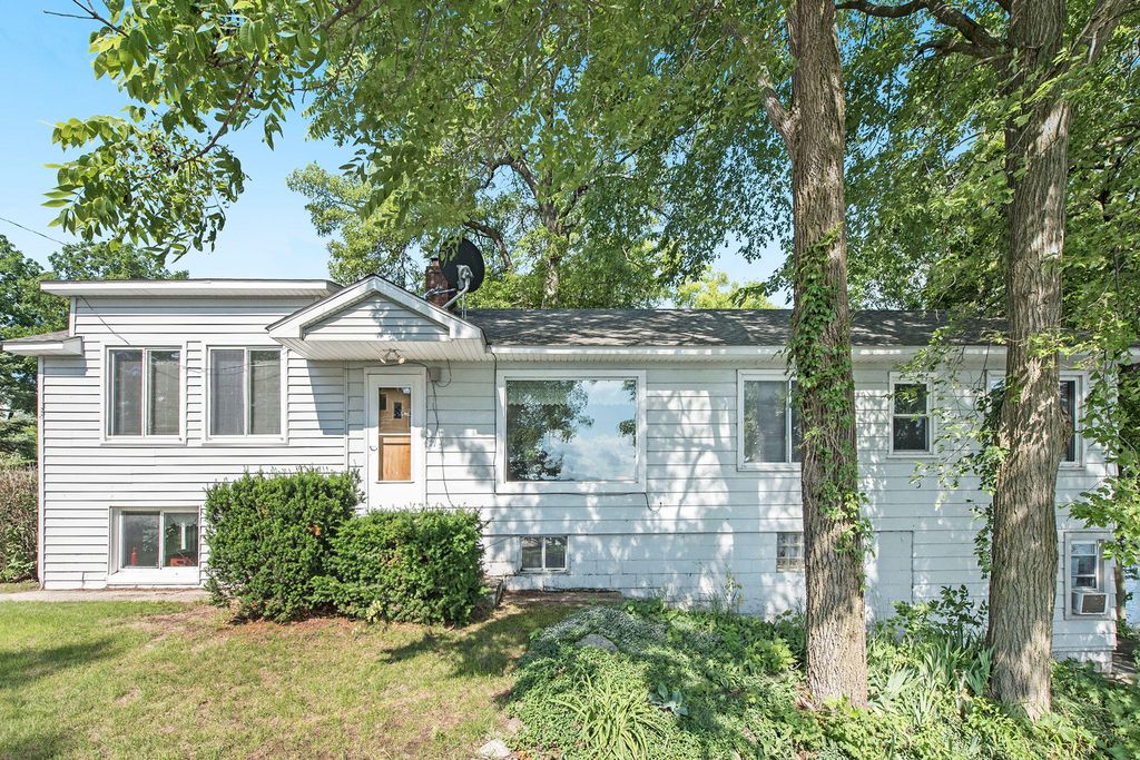 278 W Hickory Rd, Battle Creek, MI 49017