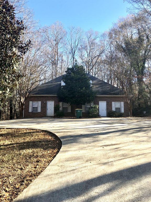 142 Oxford Ct, Athens, GA 30606