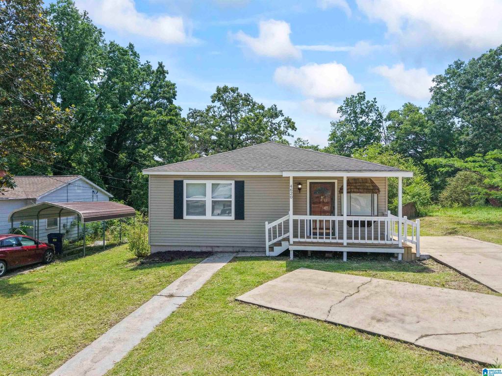 4620 Hickory Ln, Anniston, AL 36206