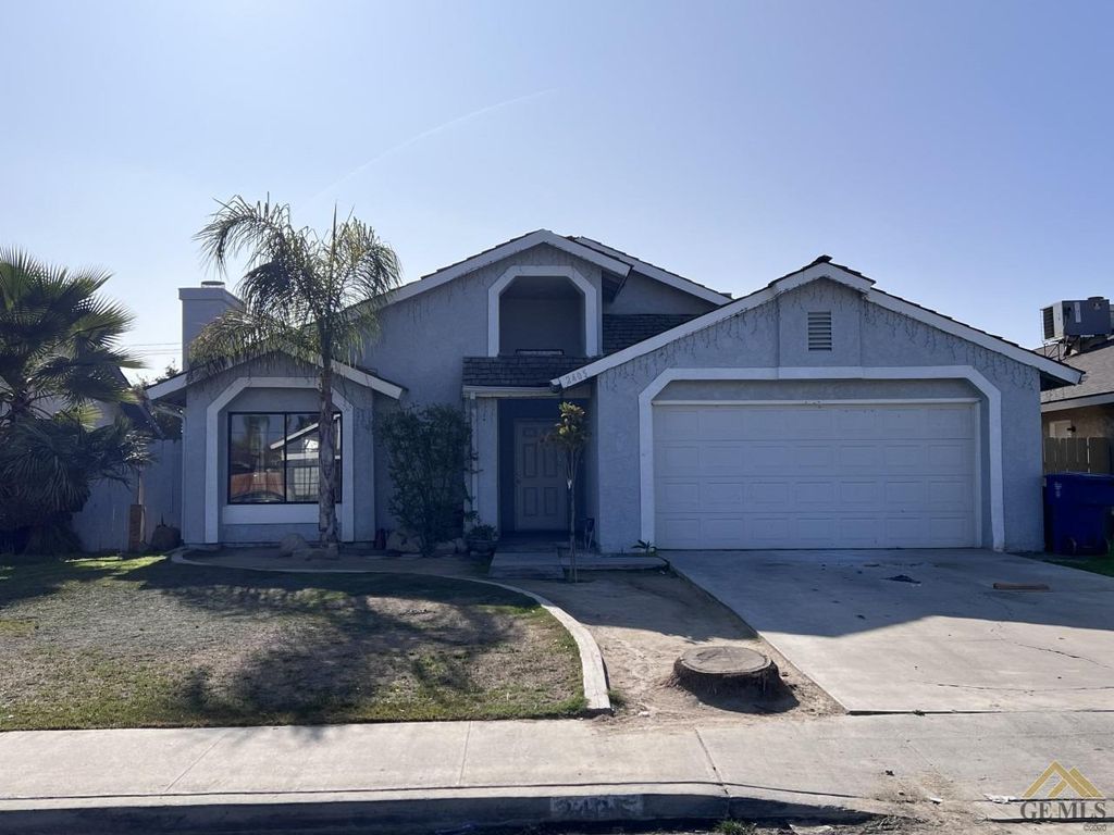 2405 Kelso Peak Ave, Bakersfield, CA 93304