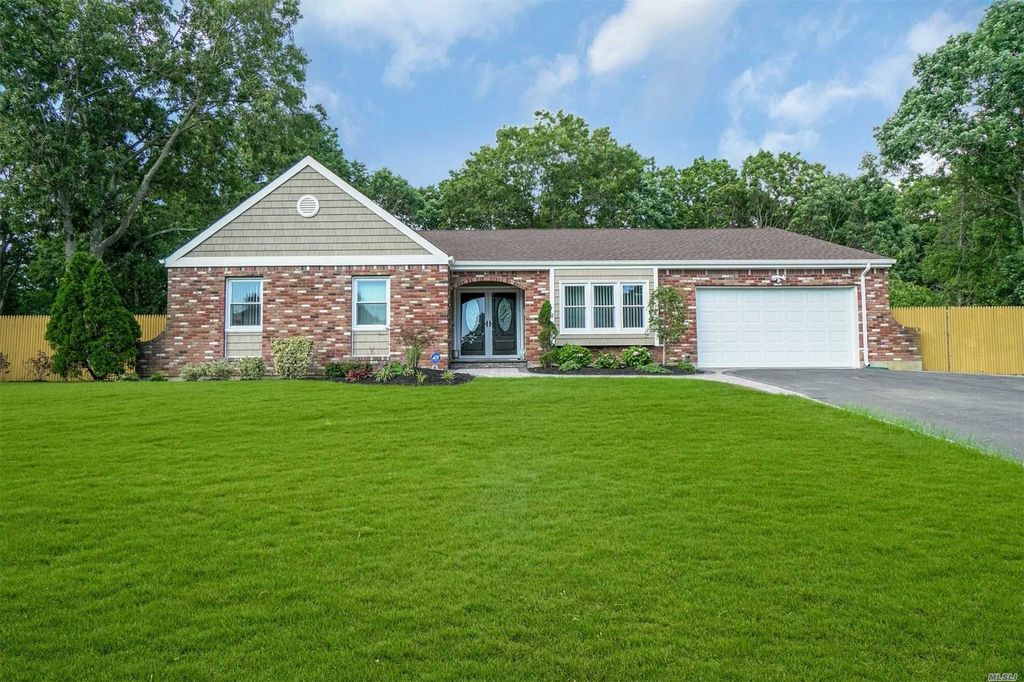 31 Buckingham Lane, Bohemia, NY 11716 Trulia