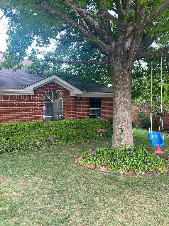 309 Deauville Dr, Fort Worth, TX 76108