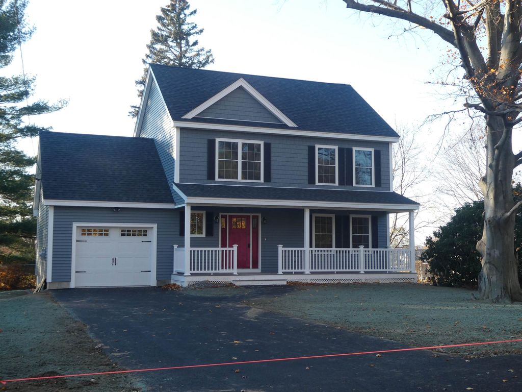 318 Highland St, Manchester, NH 03104