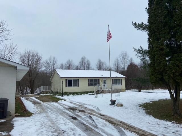 12130 Patch Rd, Clarklake, MI 49234