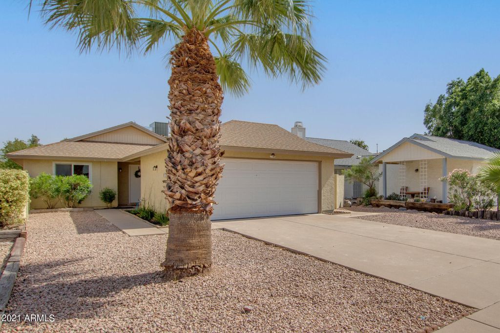 1923 N Illinois St, Chandler, AZ 85225
