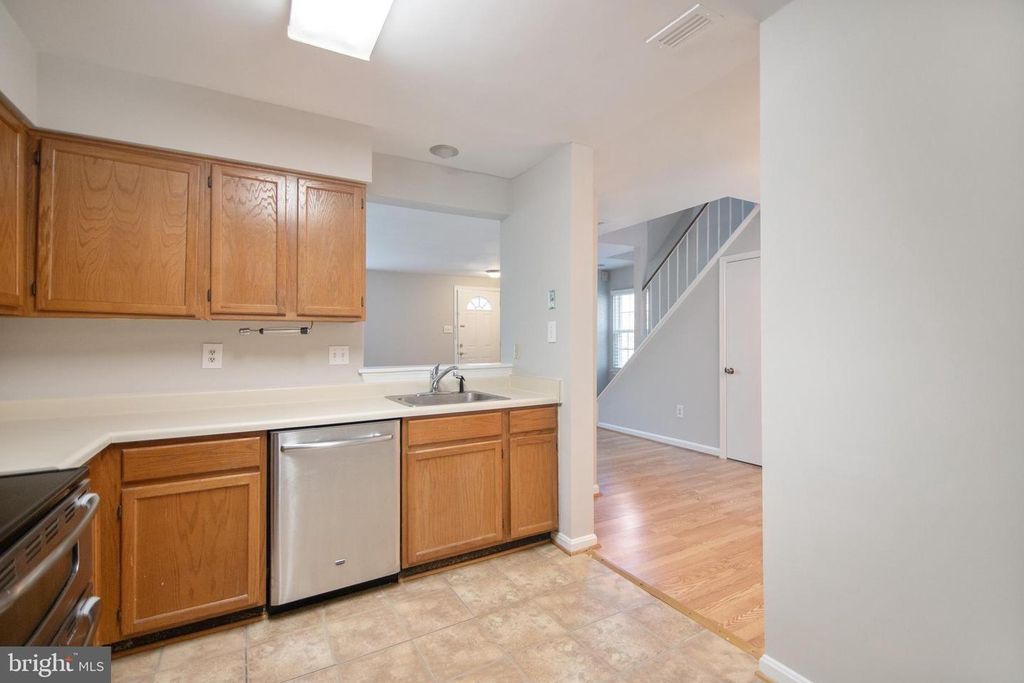 13689 Winterspoon Ln, Germantown, MD 20874