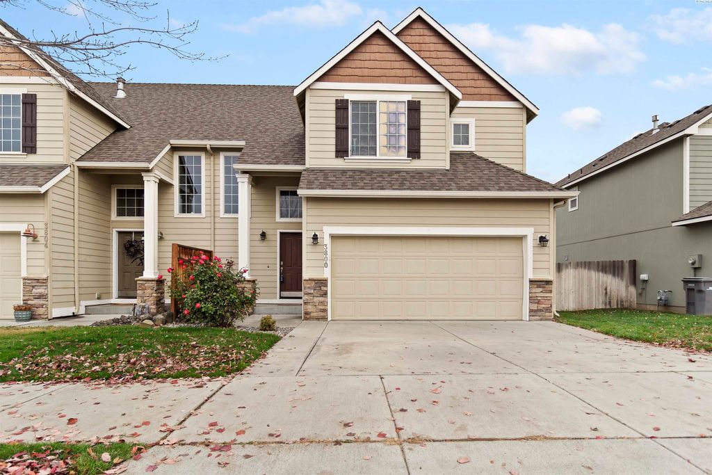 3800 W 19th Ct, Kennewick, WA 99338