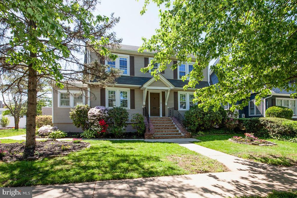 404 Virginia Ave, Oaklyn, NJ 08107