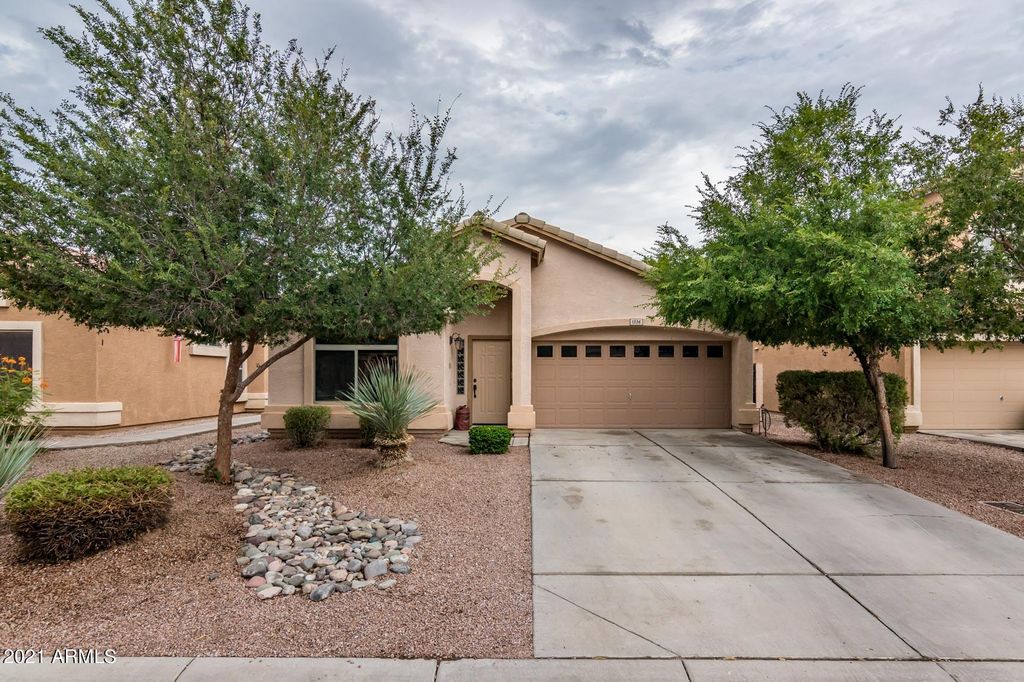 1336 E Shari St, San Tan Valley, AZ 85140