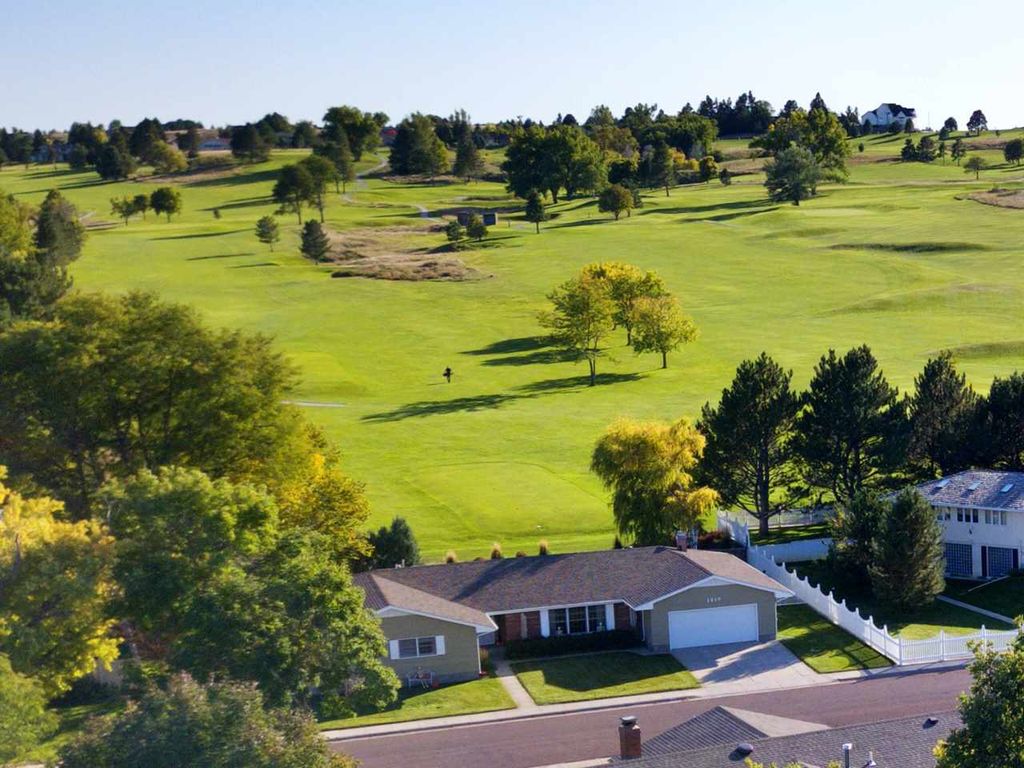 1419 Lodgepole Rd, Sidney, NE 69162