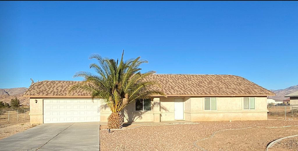 12575 Central Rd, Apple Valley, CA 92308