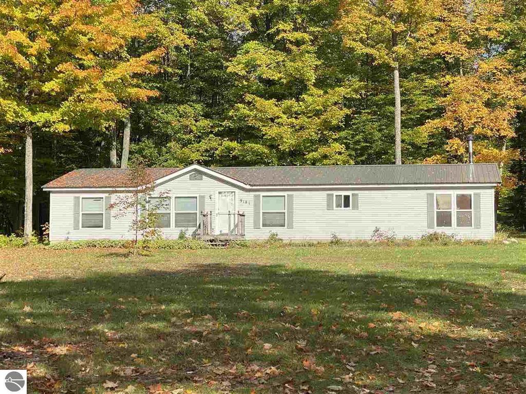 9181 County Road 612 NE, Kalkaska, MI 3 Bed, 2 Bath SingleFamily
