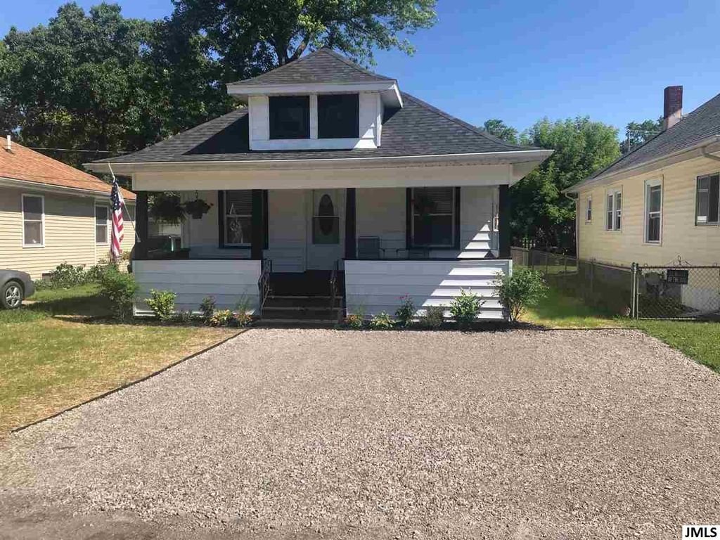 200 E Golf Ave, Jackson, MI 49203