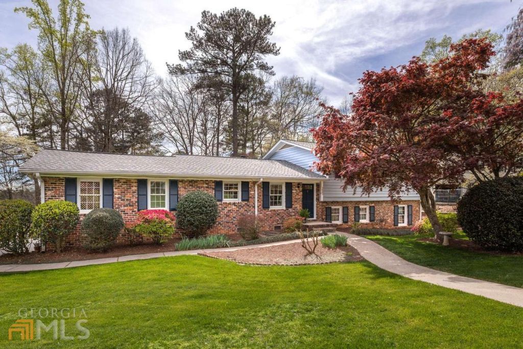 1697 Chateau Dr, Atlanta, GA 30338