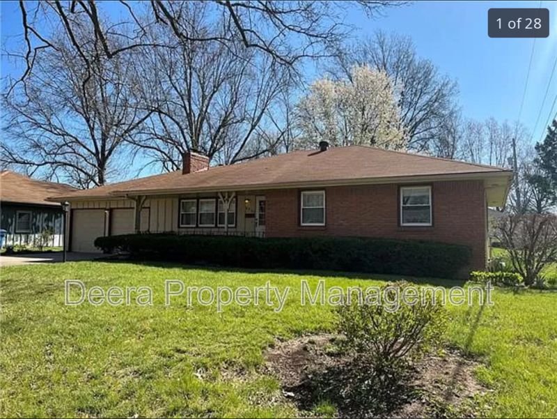 4933 S Grand Ave 2, Independence, MO 64055 Apartment for Sale