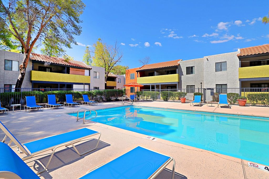 1750 S Price Rd S, Tempe, AZ 85281
