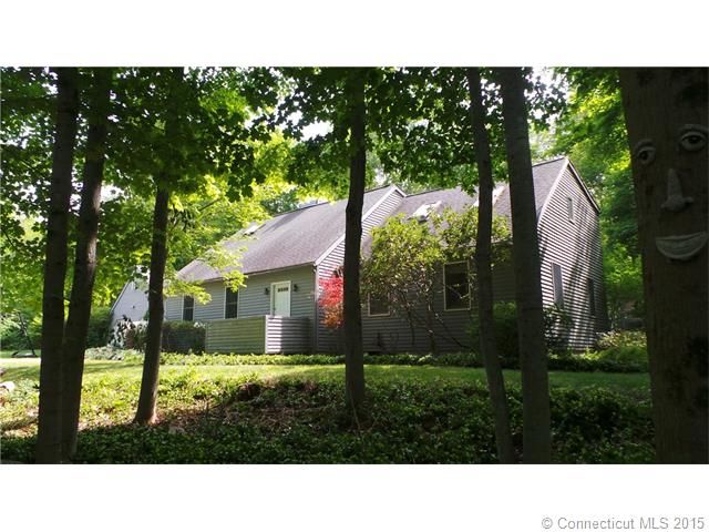 340 Hanks Hill Rd, Mansfield, CT 06268
