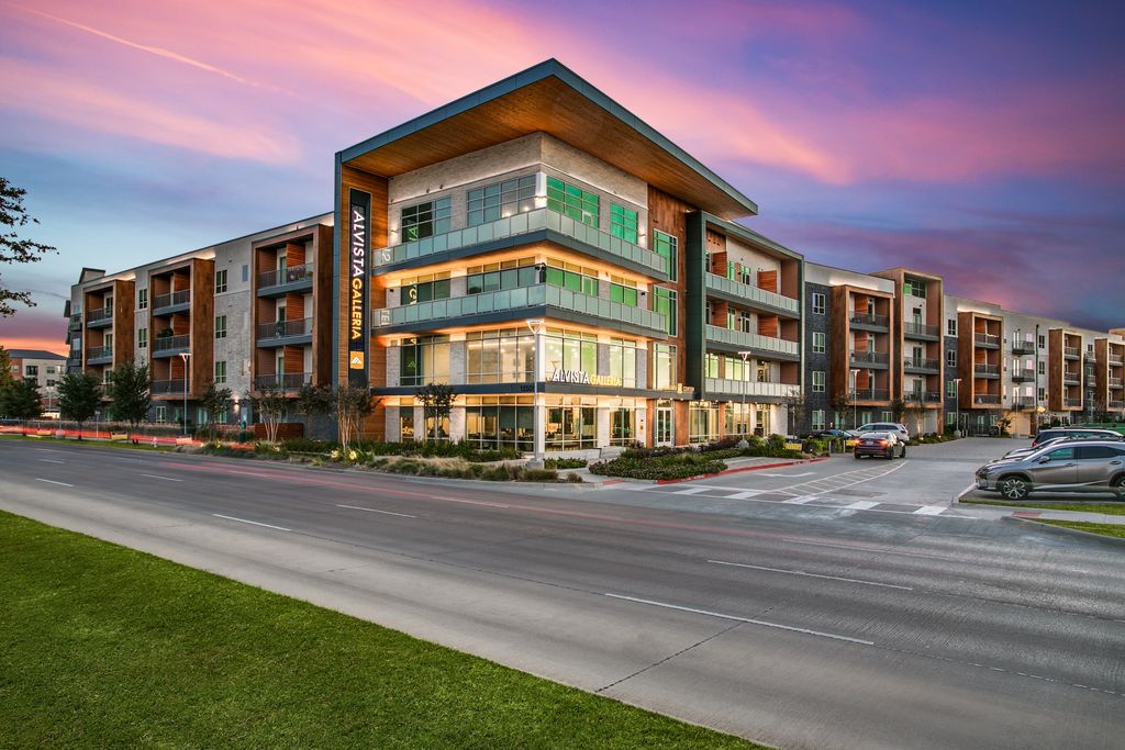 13505 Inwood Rd, Dallas, TX 75244