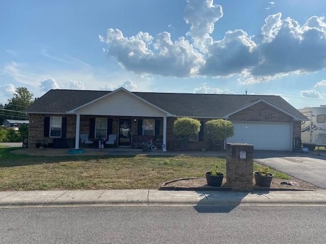 4172 Briggs Loop, Kodak, TN 37764