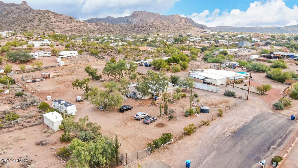 1026 W Canyon St, Apache Junction, AZ 85120