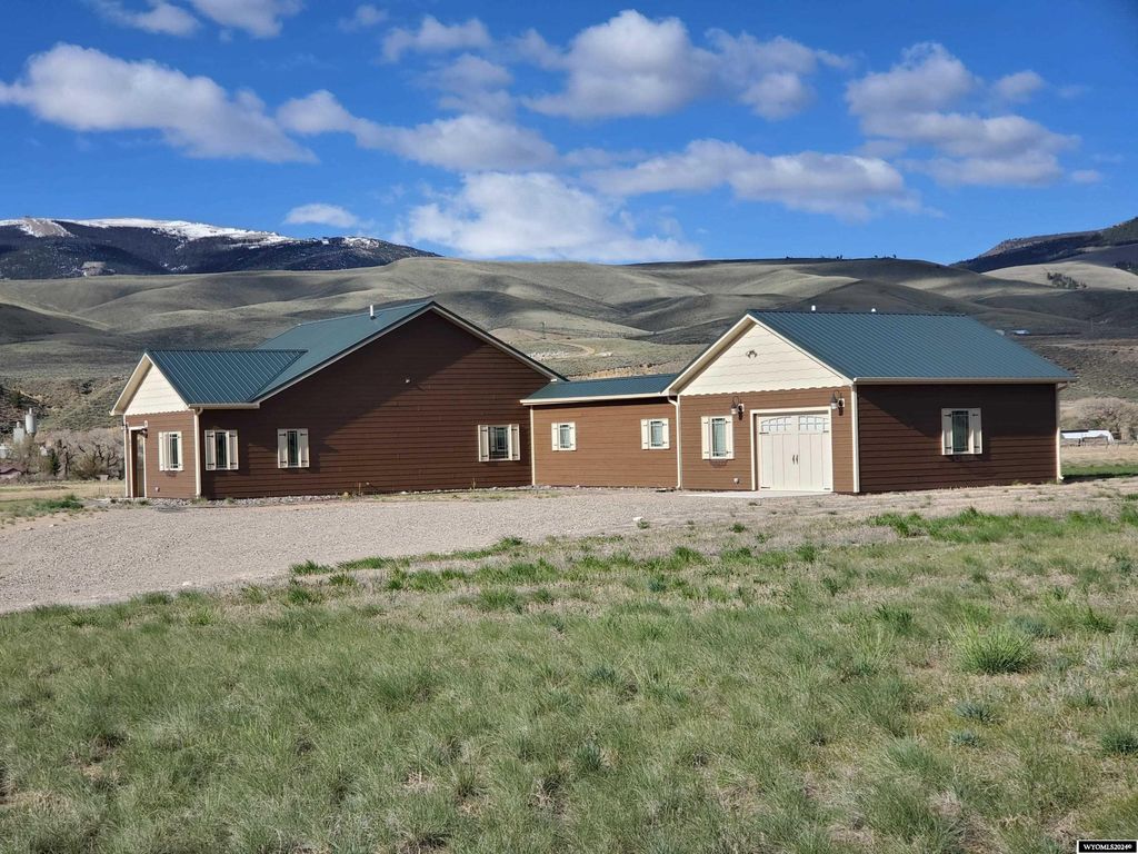 67 Leseberg Ave, Dubois, WY 82513 MLS 20242451 Trulia