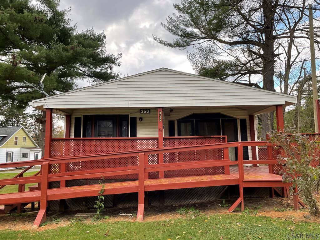 350 Bracken St, Johnstown, PA 15909