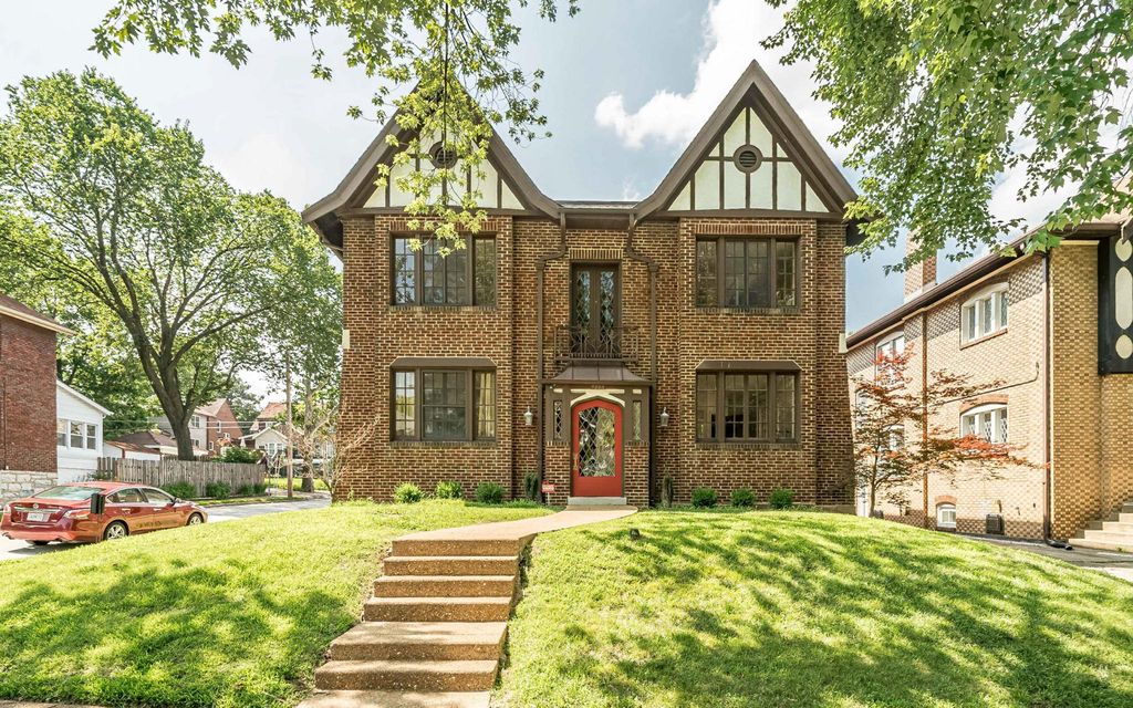 7300 Lindell Blvd, Saint Louis, MO 63130