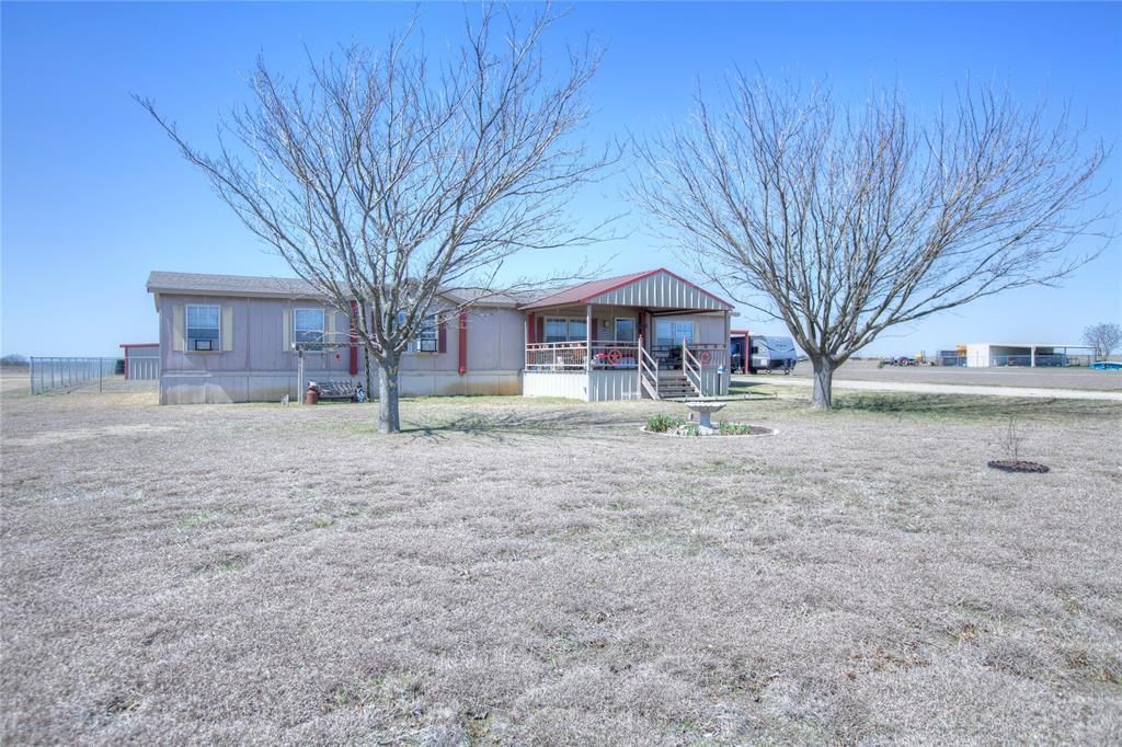 904 Johnston Rd, Waxahachie, TX 75167