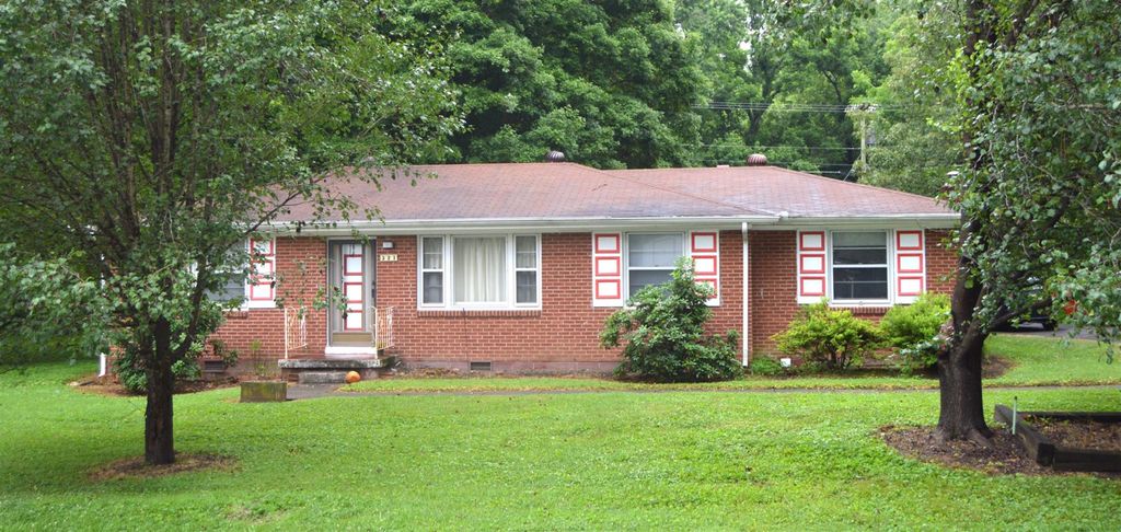 321 Earl Slate Rd, Clarksville, TN 37043