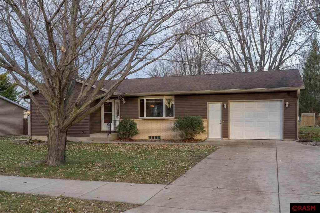 220 Hollywood Ave, New Ulm, MN 56073 Trulia