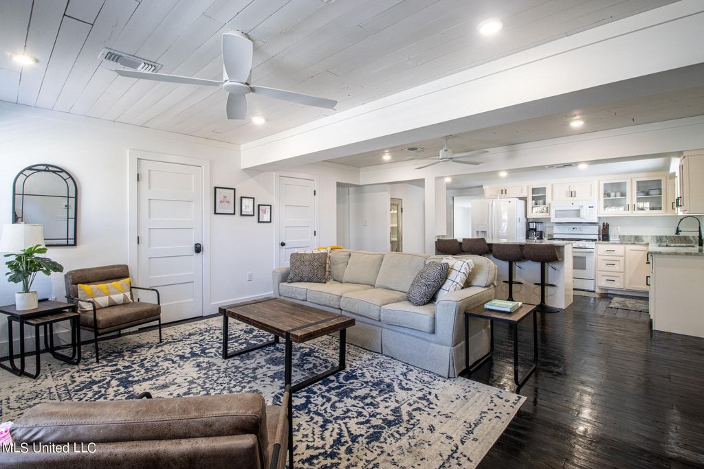 411 Necaise St, Waveland, MS 39576 SingleFamily Home for Sale MLS