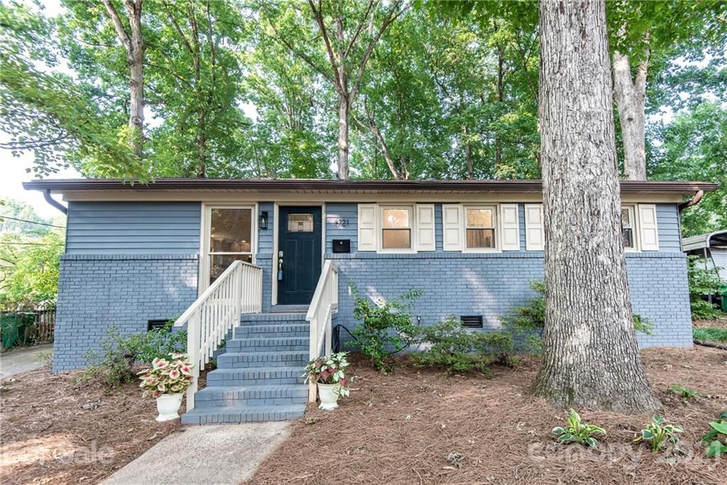 6121 Netherwood Dr, Charlotte, NC 28210