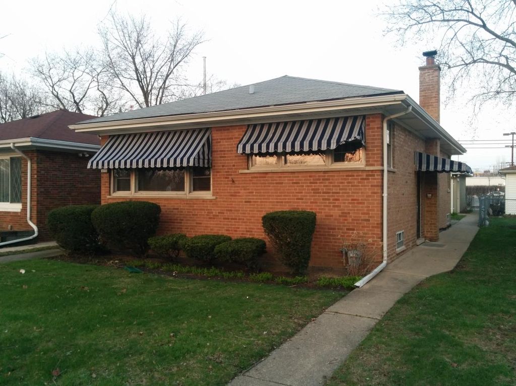 9233 Latrobe Ave, Skokie, IL 60077