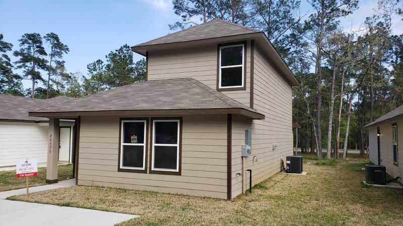 26676 Pools Creek Dr, Huntsville, TX 77320