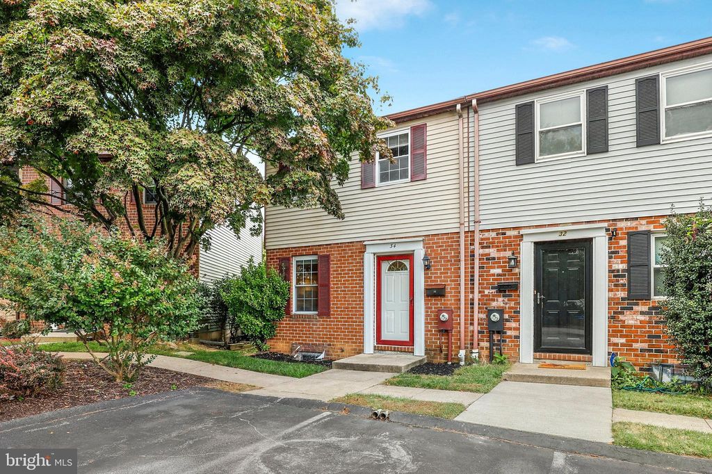 34 Garrison Ridge Ct, Owings Mills, MD 21117