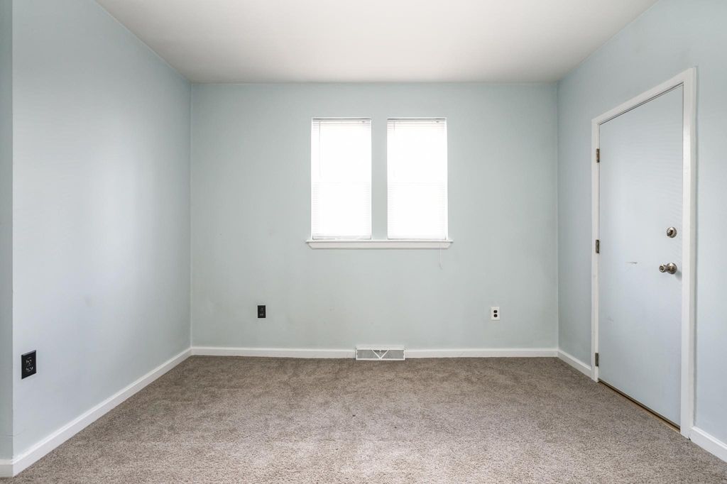 1217 Snyder Ave #1, Philadelphia, PA 19148
