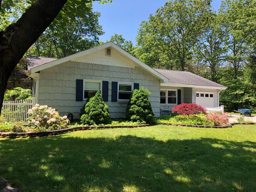 24 Jodi Dr, Manorville, NY 11949 Trulia