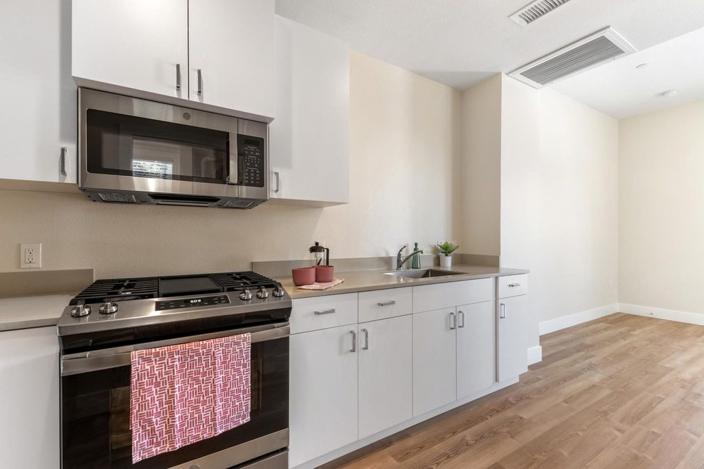 1209 Cala Way, Rohnert Park, CA 94928