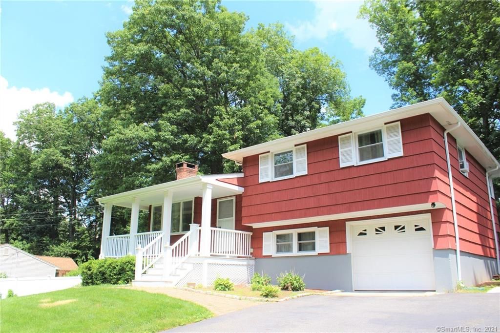 81 Dogwood Ln, Meriden, CT 06450