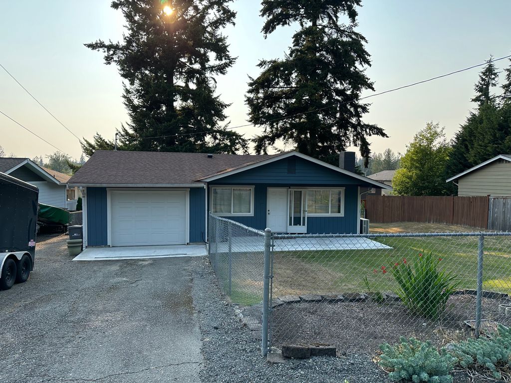 1914 107th Dr SE, Lake Stevens, WA 98258
