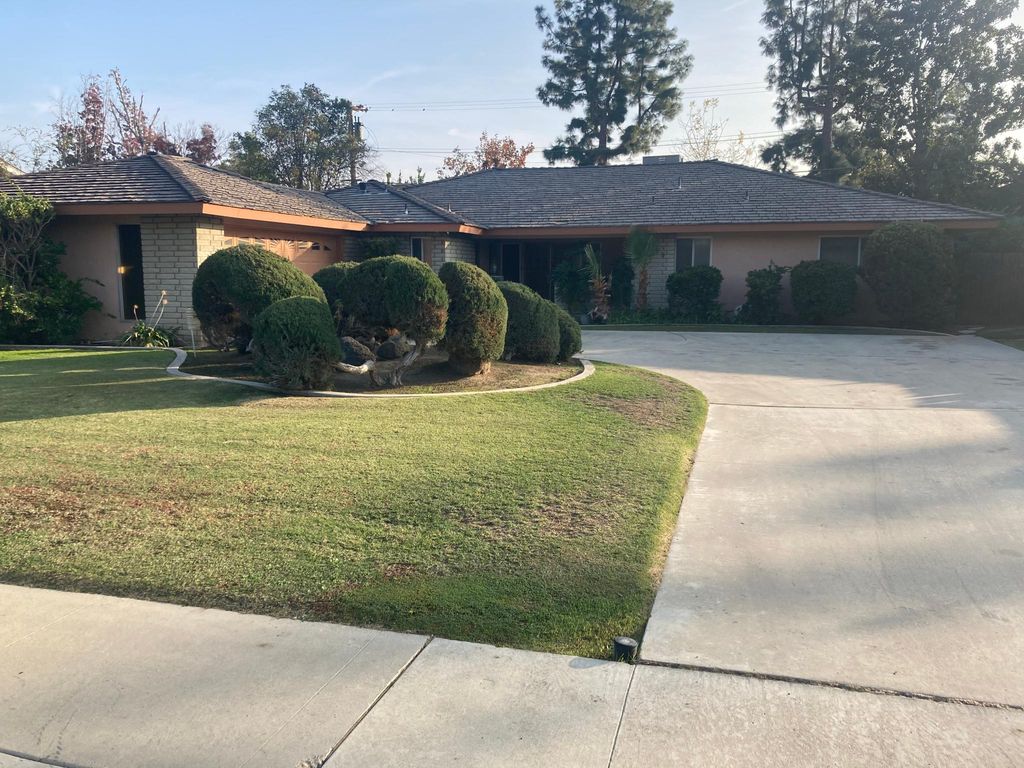7115 Mesa Verde Way, Bakersfield, CA 93309