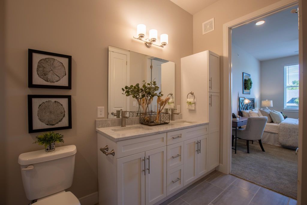 226 E Lockwood Ave 109, Saint Louis, MO 63119 1 Bed, 1 Bath