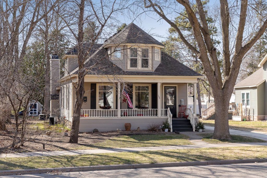 155 N Green Ave, New Richmond, WI 54017 Trulia