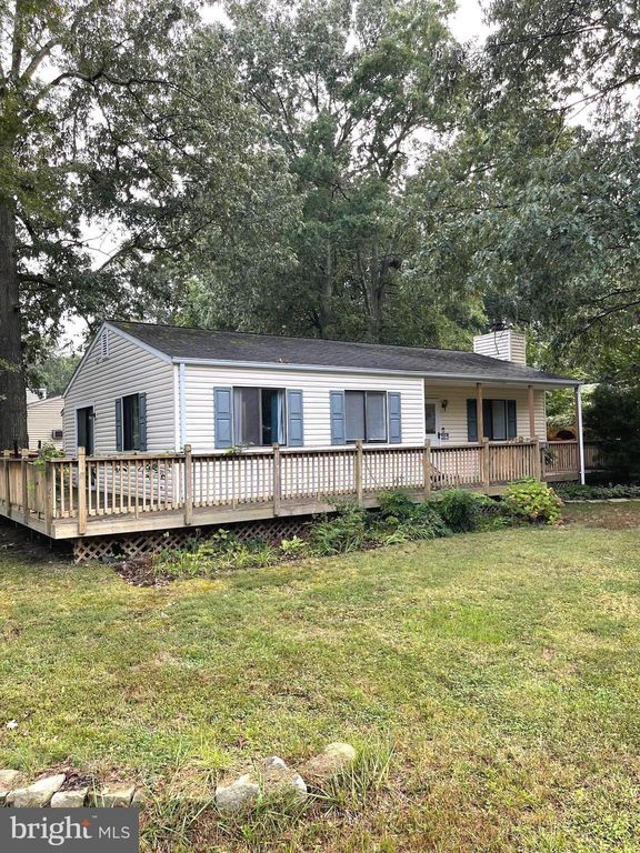 1221 Ellicott Ave, Churchton, MD 20733