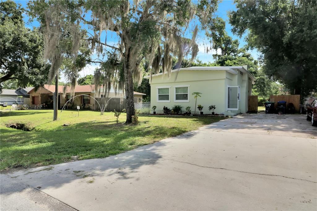 327 Dover St, Orlando, FL 32811