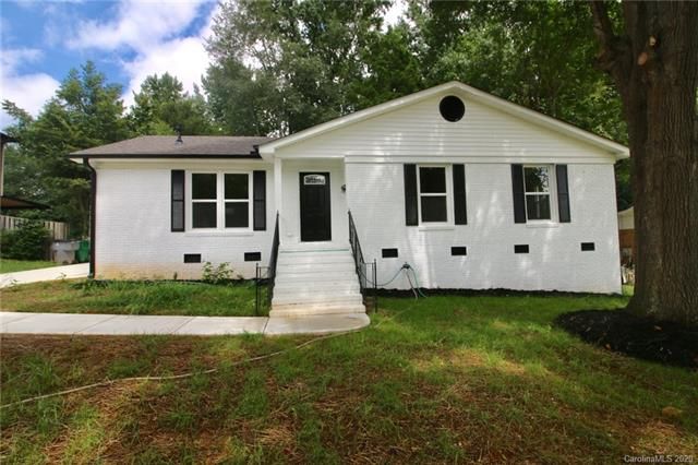 338 Clover Hitch Dr, Charlotte, NC 28215
